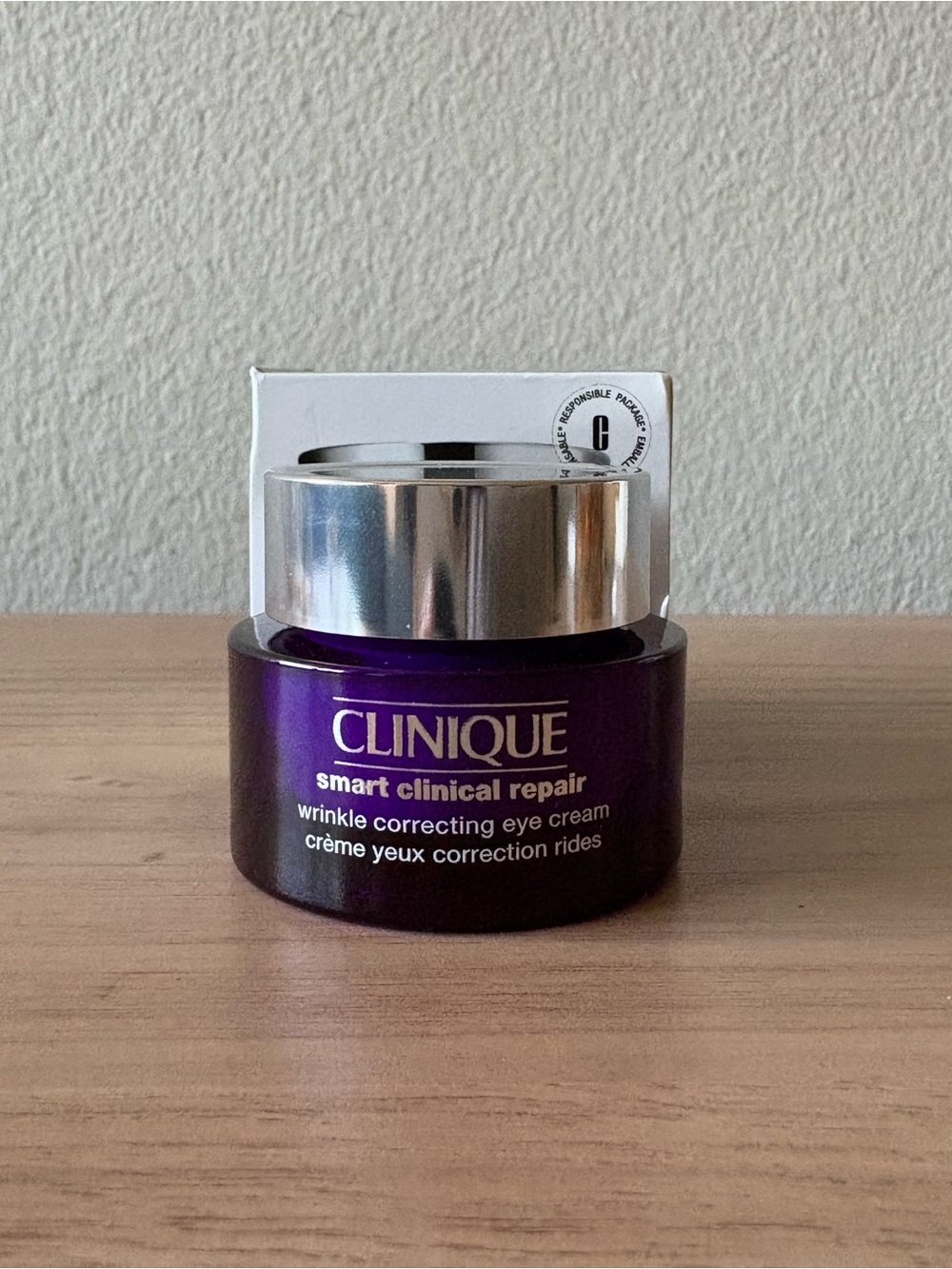 Clinique Smart Clinical Repair Eye Cream - Purple Jar with Silver Lid